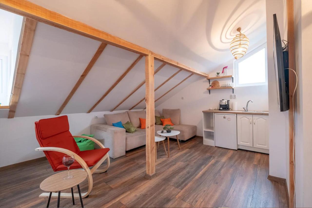 Entire Central House With Guest Rooms & Garden Sofia Luaran gambar