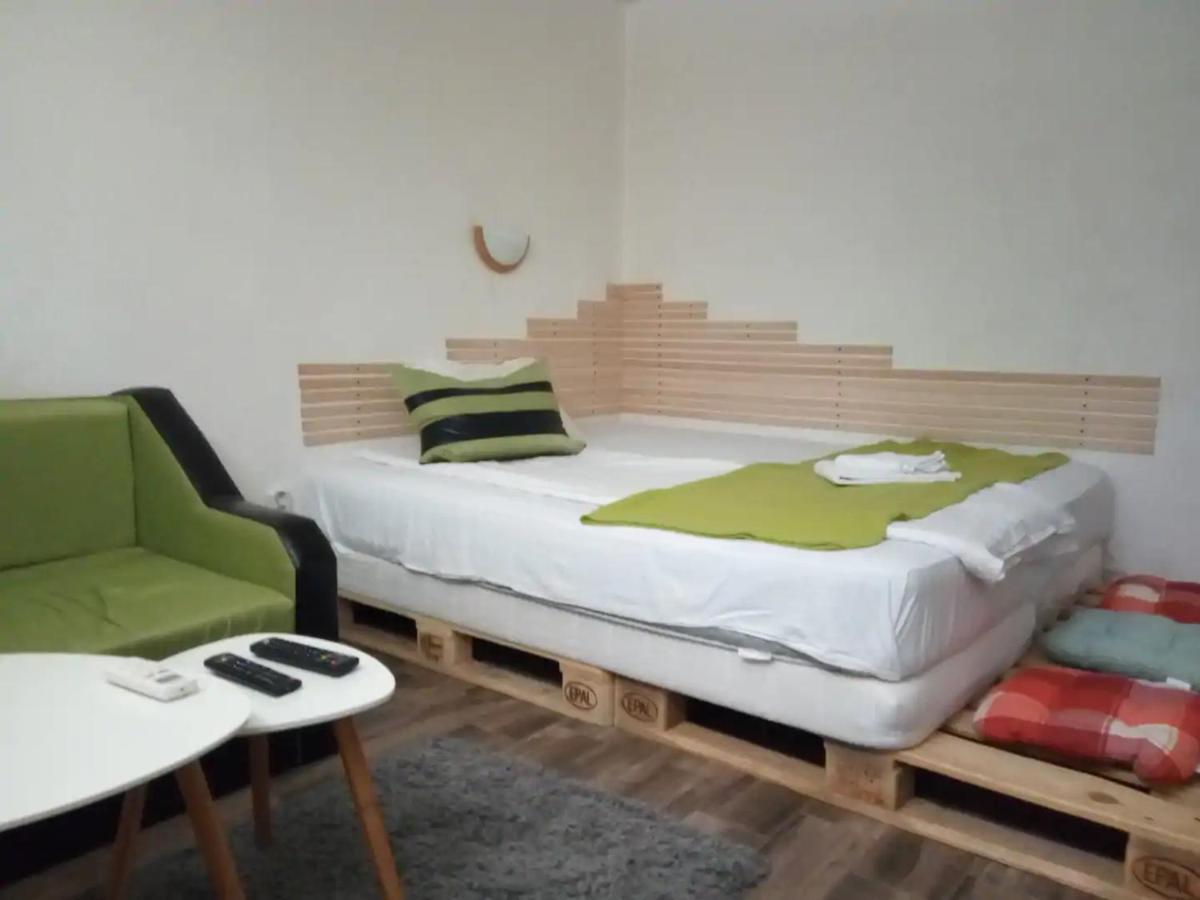 Entire Central House With Guest Rooms & Garden Sofia Luaran gambar